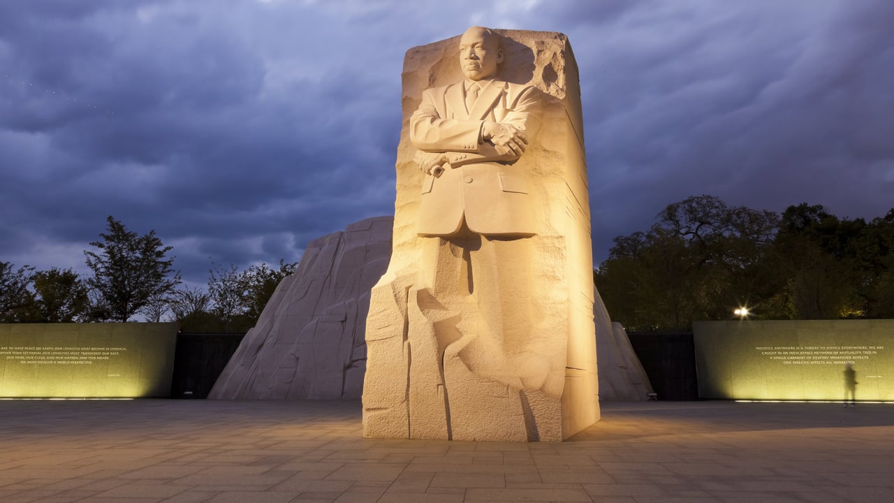 Martin Luther King Jr. Memorial, Washington, DC (© kropic1/Shutterstock) desktop wallpaper
