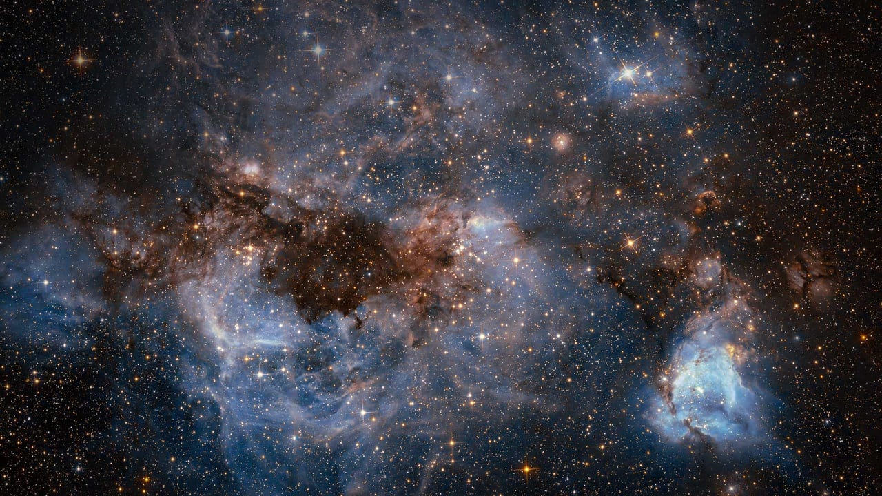 The Large Magellanic Cloud, photographed by the Hubble Space Telescope (© ESA/Hubble/NASA) desktop wallpaper