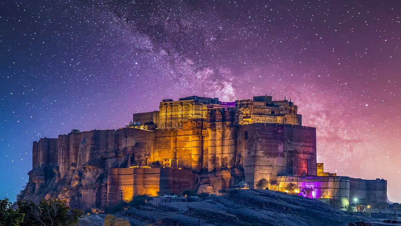 Mehrangarh Fort, Rajasthan, India (© Avigator Fortuner/Shutterstock) desktop wallpaper