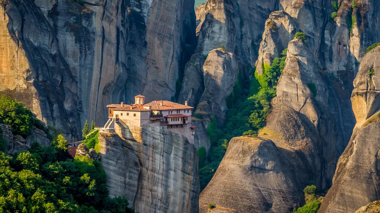Roussanou Monastery, Meteora, Thessaly, Greece (© Marius Roman/Getty Images) desktop wallpaper