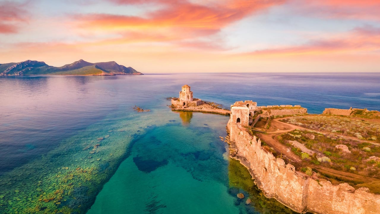 Methoni Castle, Messenia, Greece (© Andrew Mayovskyy/Shutterstock) desktop wallpaper
