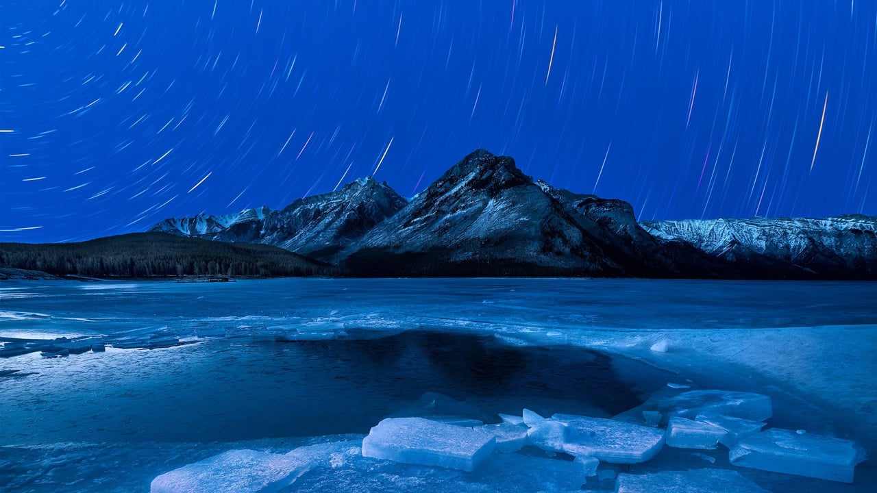 Lake Minnewanka, Alberta, Canada (© Ken Phung/Getty Images) desktop wallpaper
