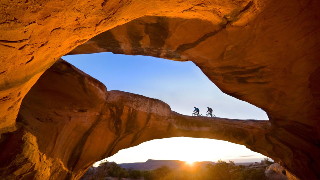 Uranium Arch, Moab, Utah, USA (© Whit Richardson/Cavan) desktop wallpaper