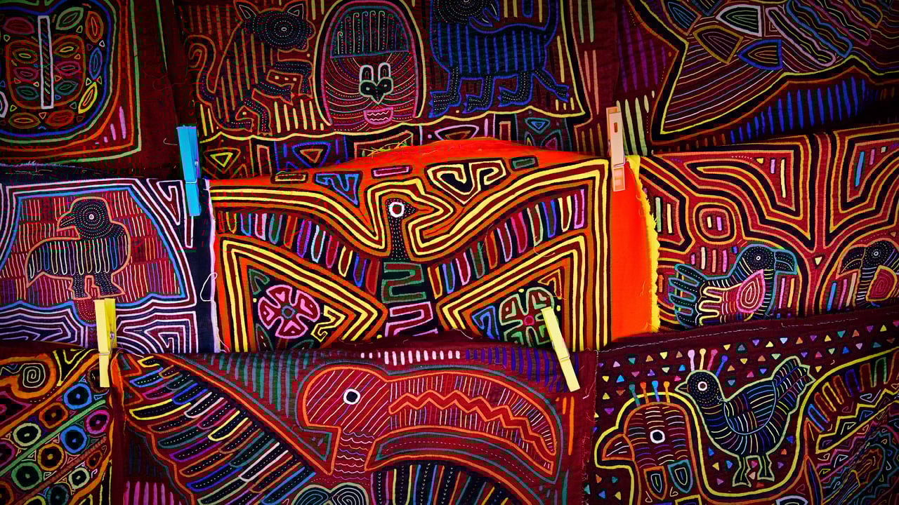 Handicrafts of the Guna people of the Guna Yala archipelago, Panama (© Lars Schneider/Tandem Stills + Motion) desktop wallpaper