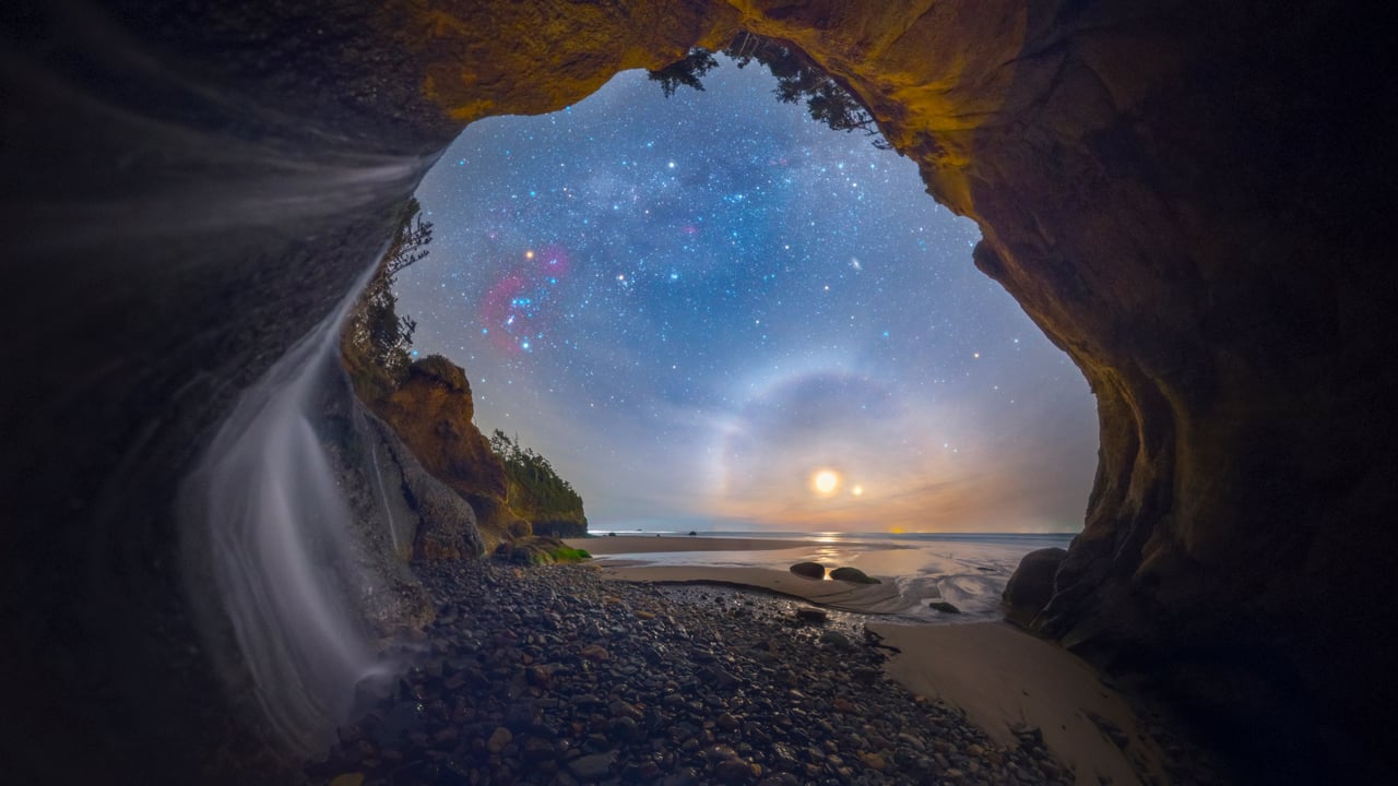 Moon dog photographed at Hug Point Falls on the Oregon coast (© Ben Coffman/Tandem Stills + Motion) desktop wallpaper