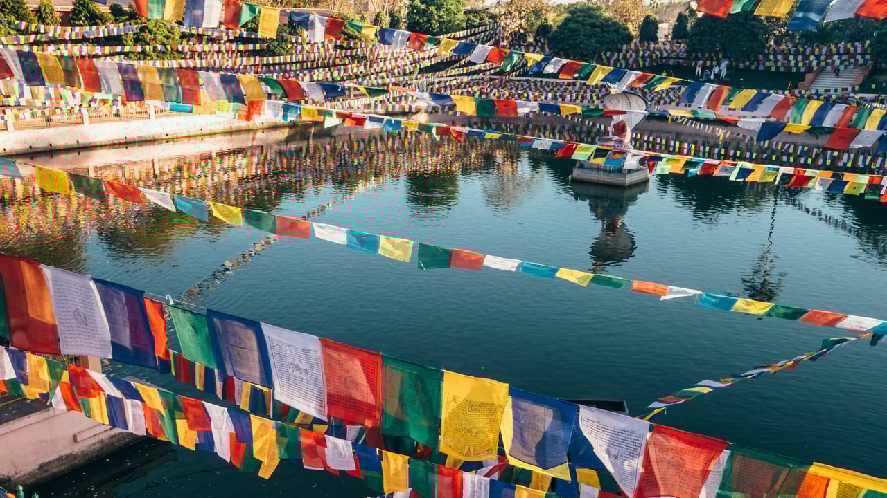 Muchalinda Sarovar, Bodh Gaya, Bihar (© Alexander Reshnya/Getty Images) desktop wallpaper