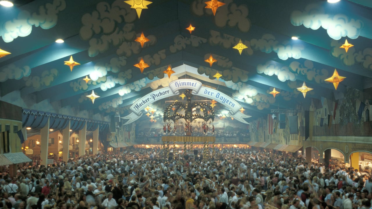 Hacker-Festzelt auf dem Oktoberfest, München, Bayern (© Westend61/Getty Images Plus) desktop wallpaper