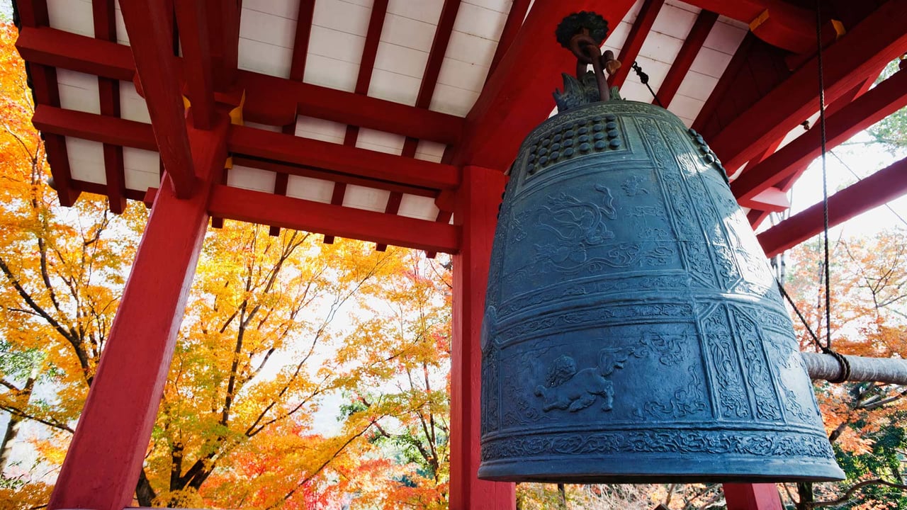平等院の梵鐘, 京都 (© Asia Images Group LLC/Alamy Stock Photo) desktop wallpaper