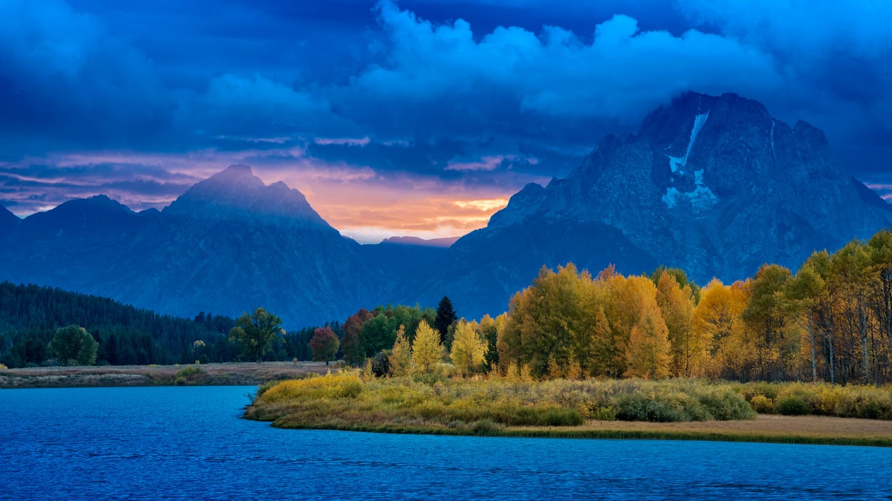 Oxbow Bend on the Snake River, Grand Teton National Park, Wyoming (© DanitaDelimont.com/AWL Images/SuperStock) desktop wallpaper