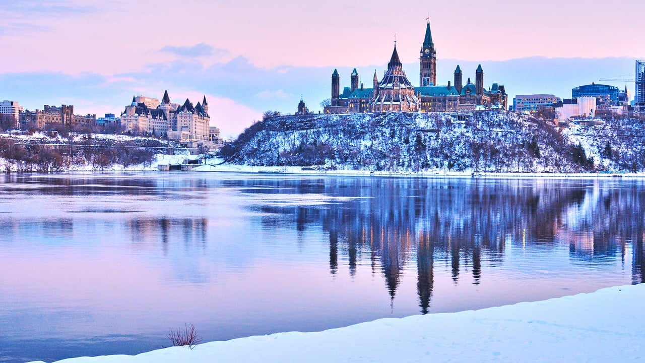 View of the Parliament Hill in winter, Ottawa (© Thomas Brissiaud/Shutterstock) desktop wallpaper