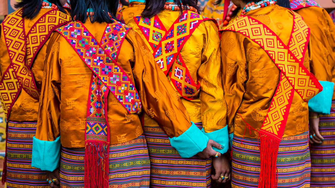 Women in traditional dress at the Paro Tshechu Festival in Bhutan (© Richard I'Anson/Getty Images) desktop wallpaper