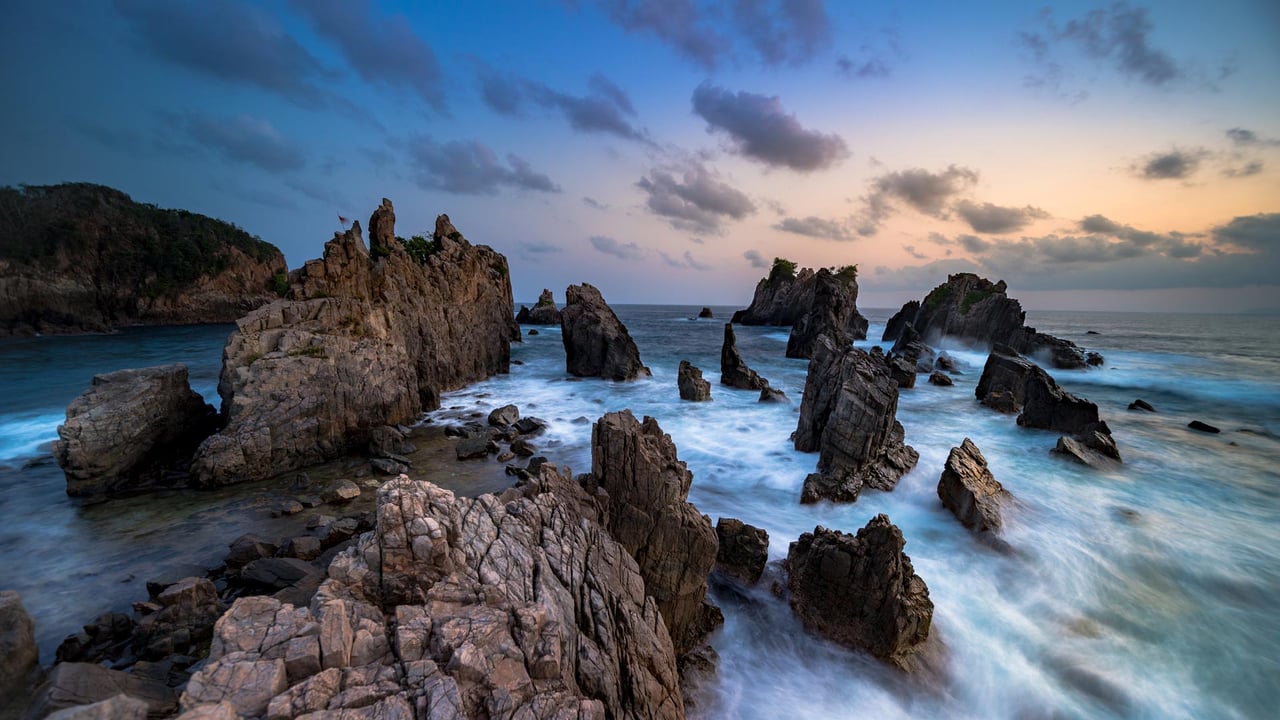 Pegadung Rock, Lampung, Sumatra, Indonesia (© CK NG/500px/Getty Images) desktop wallpaper