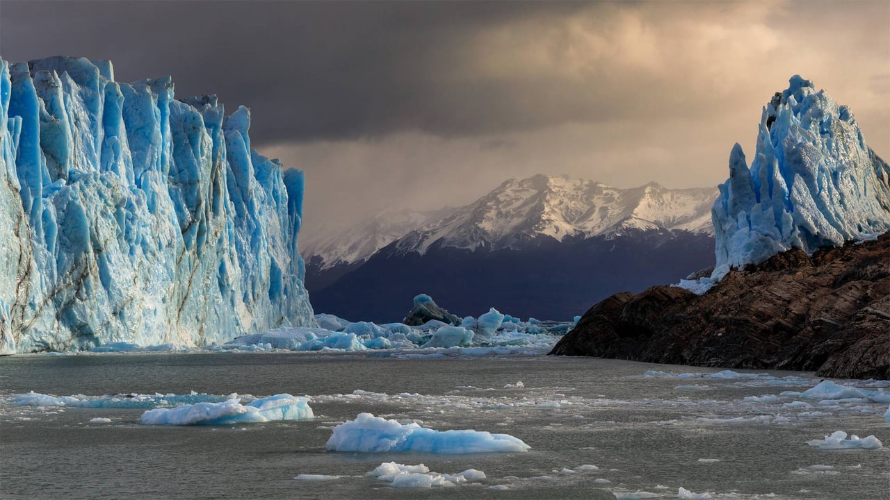 Perito Moreno Glacier in Patagonia's Los Glaciares National Park, Argentina (© Juergen Schonnop/Getty Images) desktop wallpaper