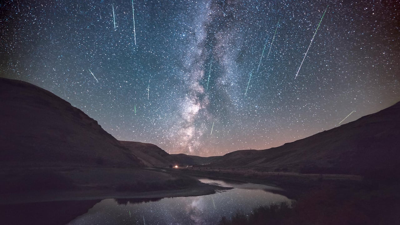Perseid meteor shower, Cottonwood Canyon State Park, Oregon (© Joshua Meador/Tandem Stills + Motion) desktop wallpaper