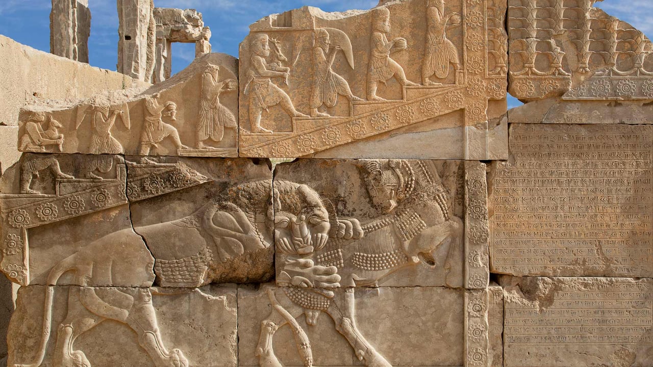 Reliefs in the ancient Persian city of Persepolis, Iran (© Ozbalci/Getty Images) desktop wallpaper