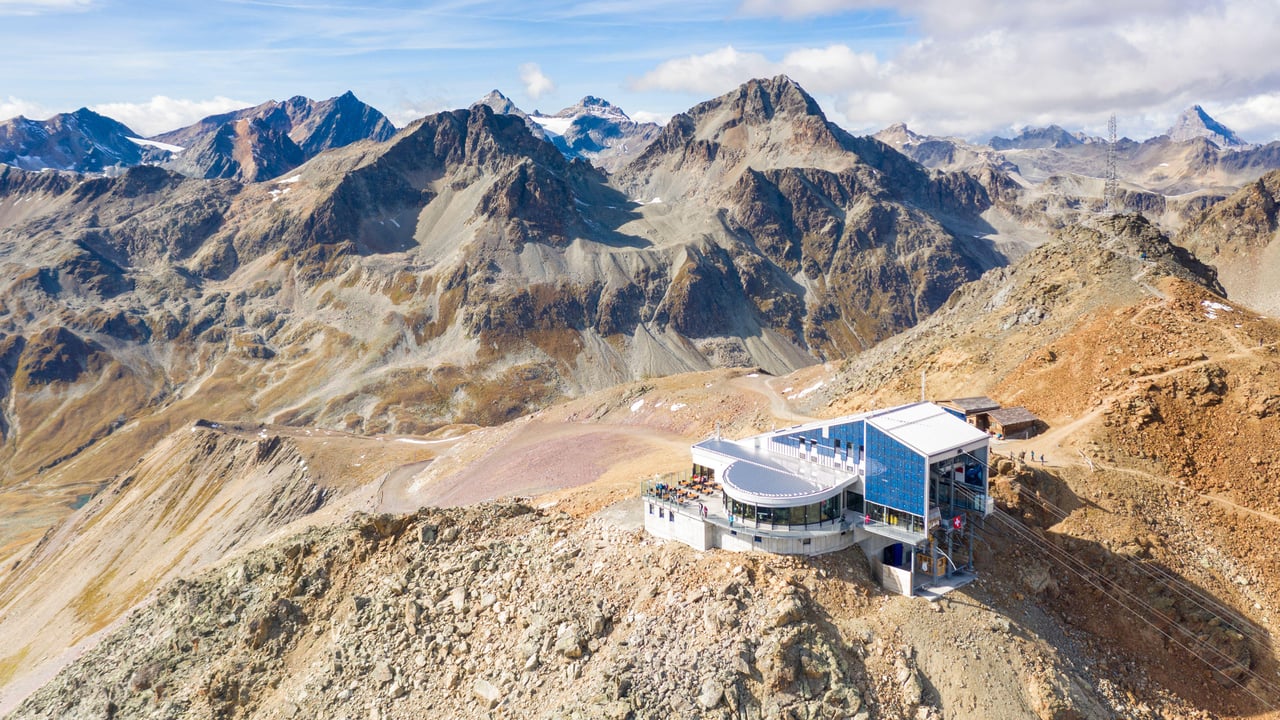 Cable car station on Piz Nair mountain, Graubünden, Switzerland (© Roberto Moiola/Alamy) desktop wallpaper