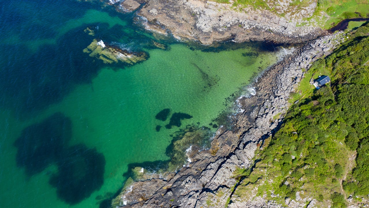 Portuairk, Ardnamurchan peninsula, Scottish Highlands (© Cavan Images/Offset by Shutterstock) desktop wallpaper