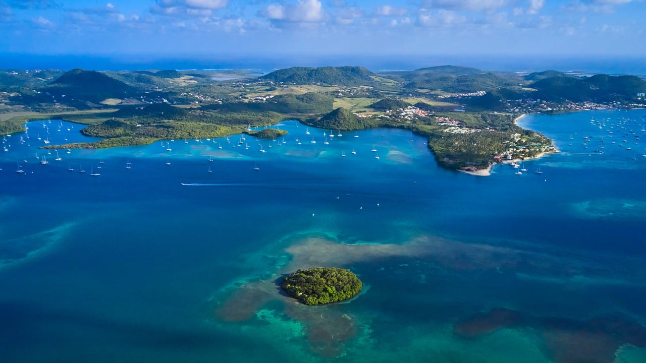 Baie du Marin, Martinique (© Tuul & Bruno Morandi/Getty Images) desktop wallpaper