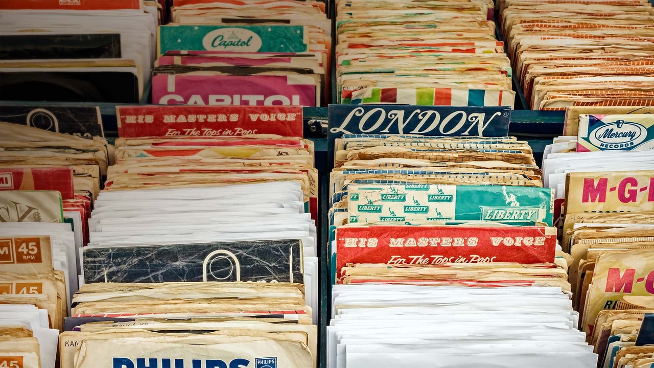 Vinyl records in Rosmalen, Netherlands (© DutchScenery/Shutterstock) desktop wallpaper