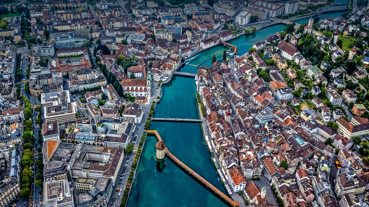 Aerial view of Chapel Bridge over the River Reuss in Lucerne, Switzerland (© Neleman Initiative/Gallery Stock) desktop wallpaper