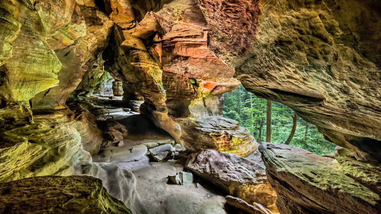 Rock House, Hocking Hills State Park, Ohio (© Kenneth Keifer/Getty Images) desktop wallpaper