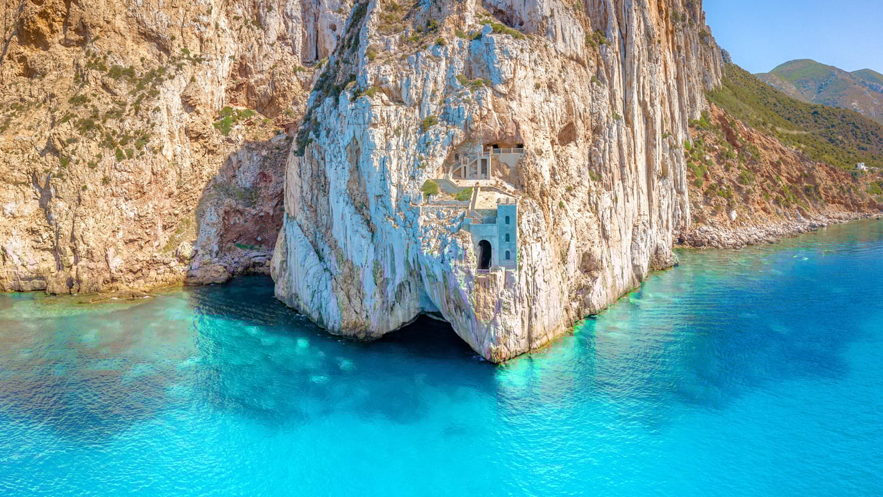 Porto Flavia, Sardinia, Italy (© Francesco Riccardo Iacomino/Getty Images) desktop wallpaper