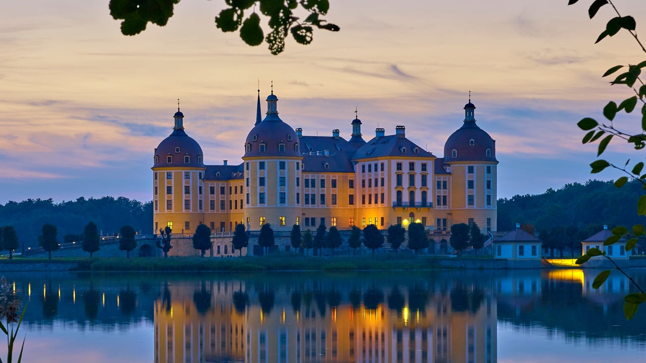 Schloss Moritzburg bei Dresden, Sachsen (© Hans-Peter Szyszka/Huber/eStock Photo) desktop wallpaper