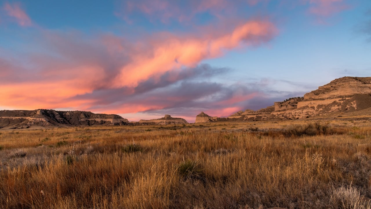 Scotts Bluff National Monument in Gering, Nebraska (© Hawk Buckman/Getty Images) desktop wallpaper