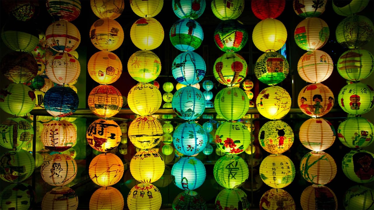 Lantern display celebrating the Mid-Autumn Festival in Singapore (© Khin/Getty Images) desktop wallpaper