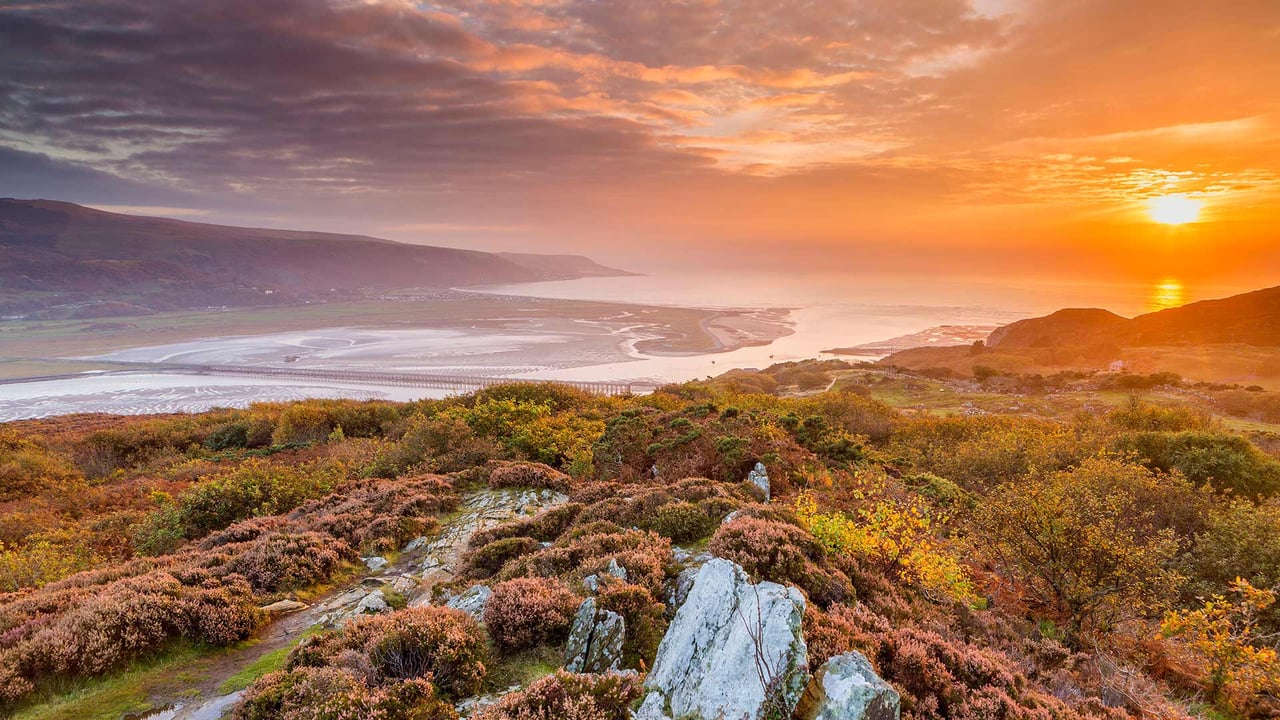 斯诺登尼亚国家公园,威尔士,英国 (© Sebastian Wasek/eStock Photo) desktop wallpaper