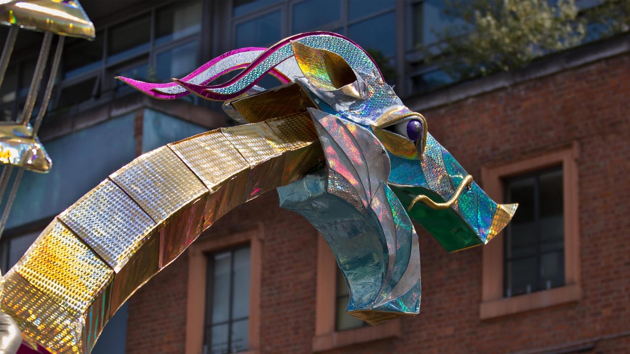 A large mechanical dragon at Saint George's Day celebrations (© MediaWorldImages/Alamy Stock Photo) desktop wallpaper