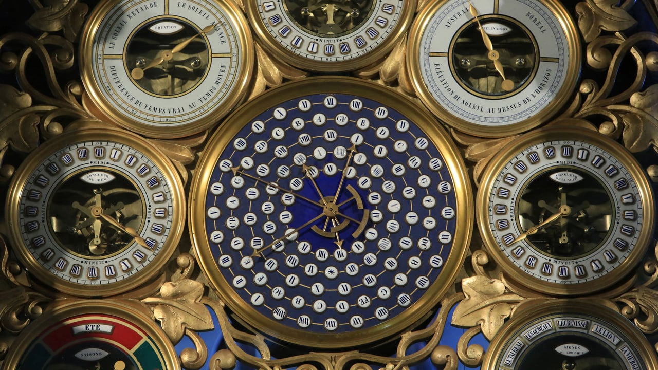 L’horloge astronomique de la Cathédrale Saint-Pierre de Beauvais (© Catherine Leblanc/Godong/Getty Images) desktop wallpaper