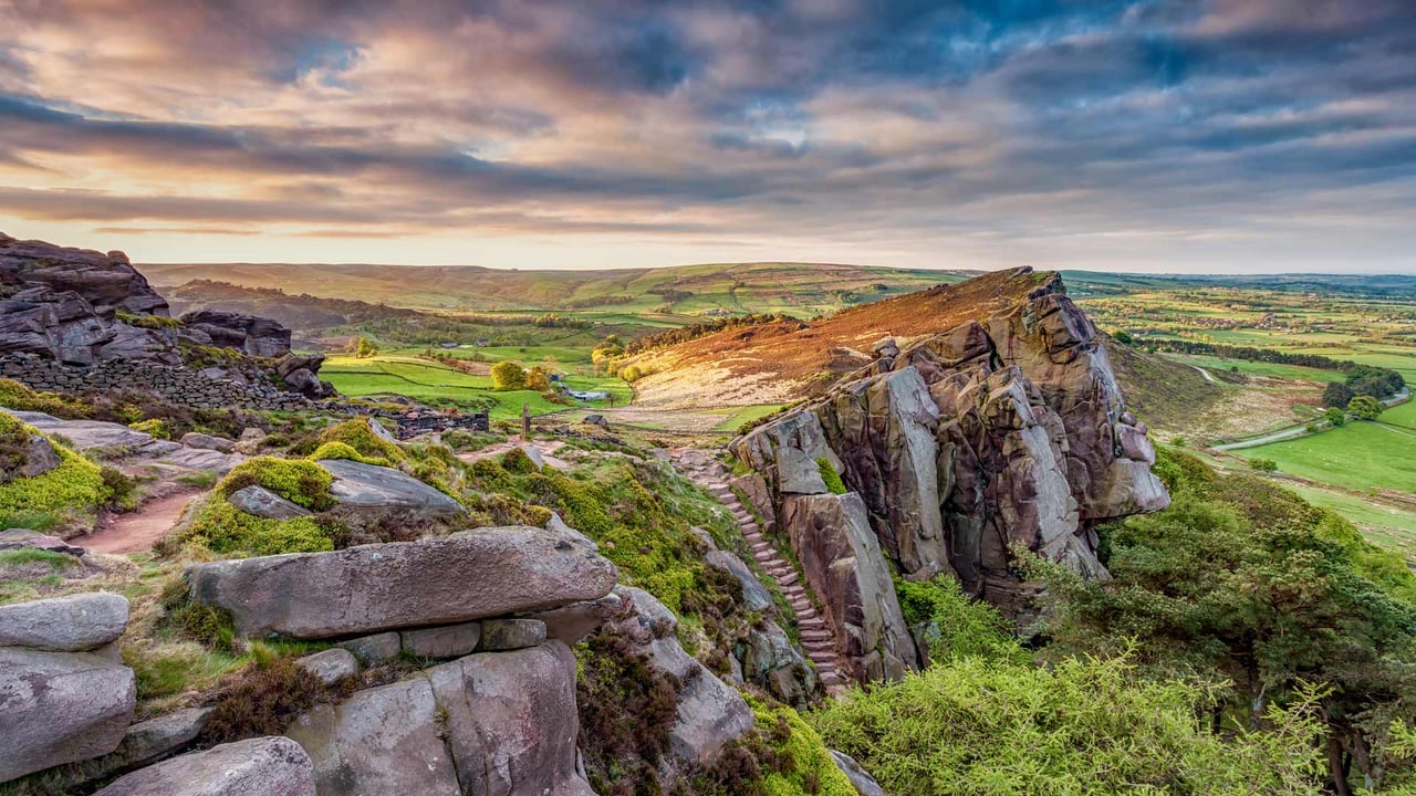 The Roaches, Peak District, England (© George W Johnson/Getty Images) desktop wallpaper