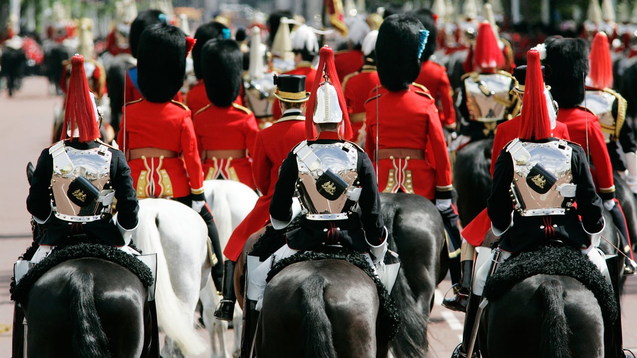 Trooping the Colour procession along The Mall in London, England, on June 16, 2007 (© Tim Graham Photo Library/Getty Images) desktop wallpaper