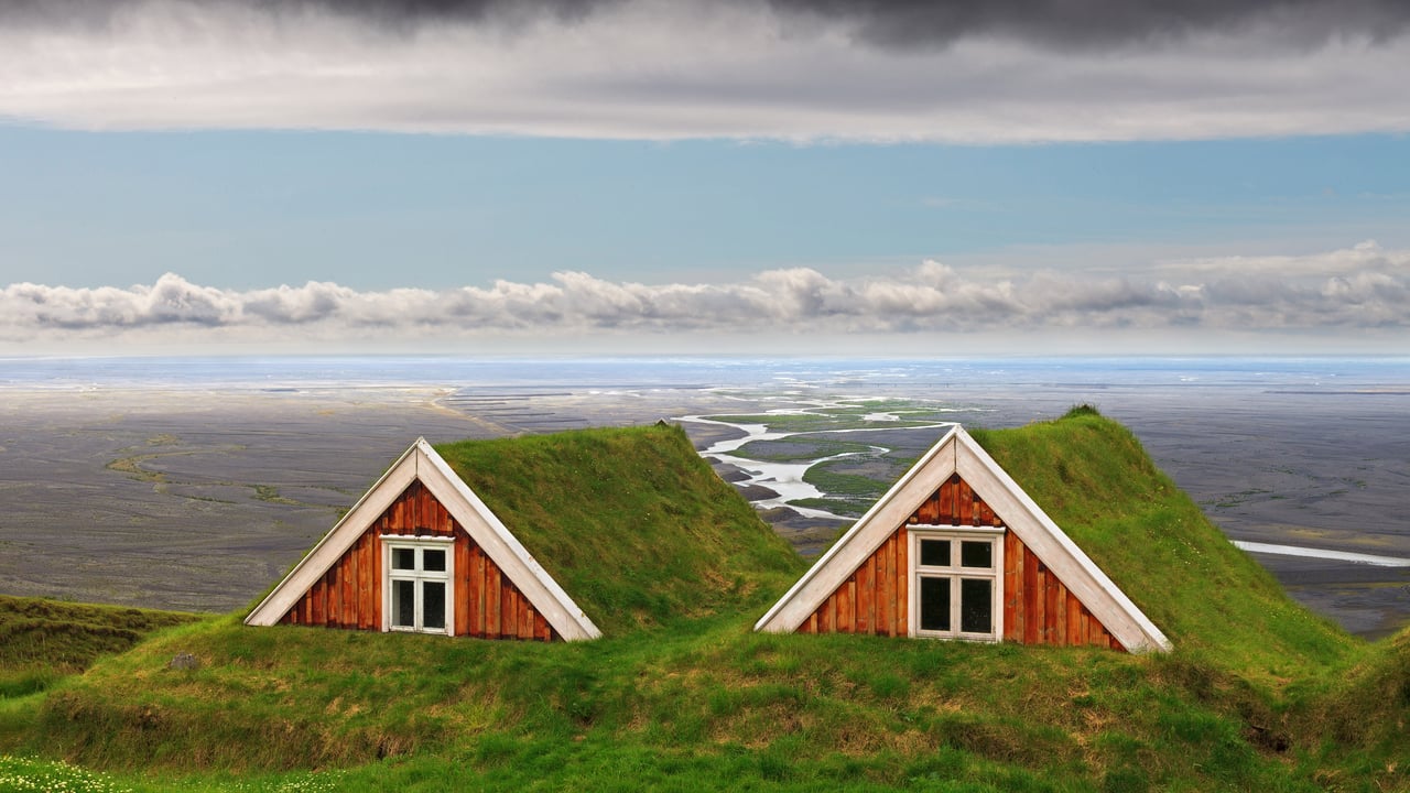 Turf farmhouses at Skaftafell, Vatnajökull National Park, Iceland (© Jarcosa/Getty Images) desktop wallpaper