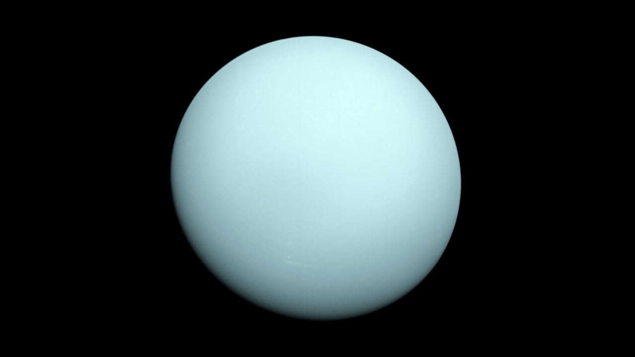 A view of Uranus taken from spacecraft Voyager 2 in 1986 (© NASA) desktop wallpaper
