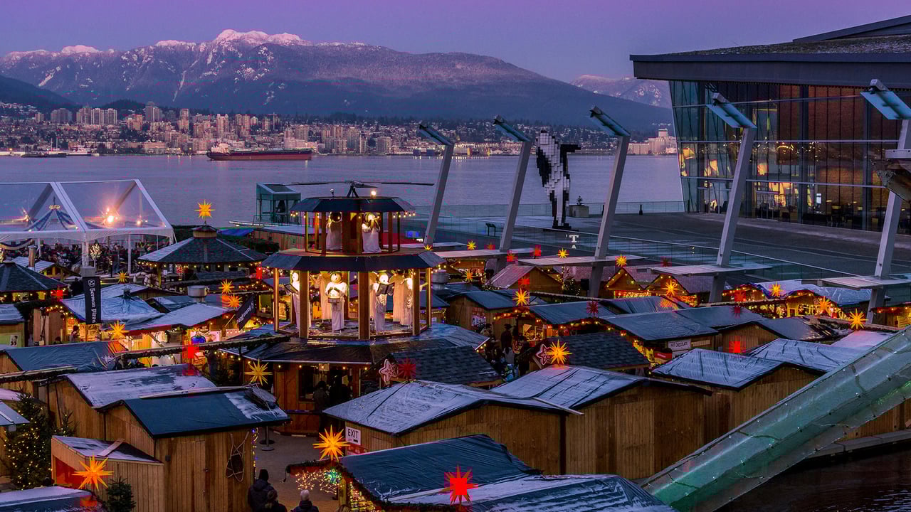 Vancouver Christmas Market, Jack Poole Plaza, Vancouver (© Michael Wheatley/Alamy Stock Photo) desktop wallpaper