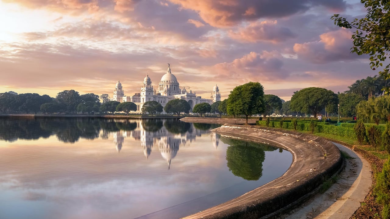 维多利亚纪念堂,印度加尔各答 (© Roop_Dey/Shutterstock) desktop wallpaper
