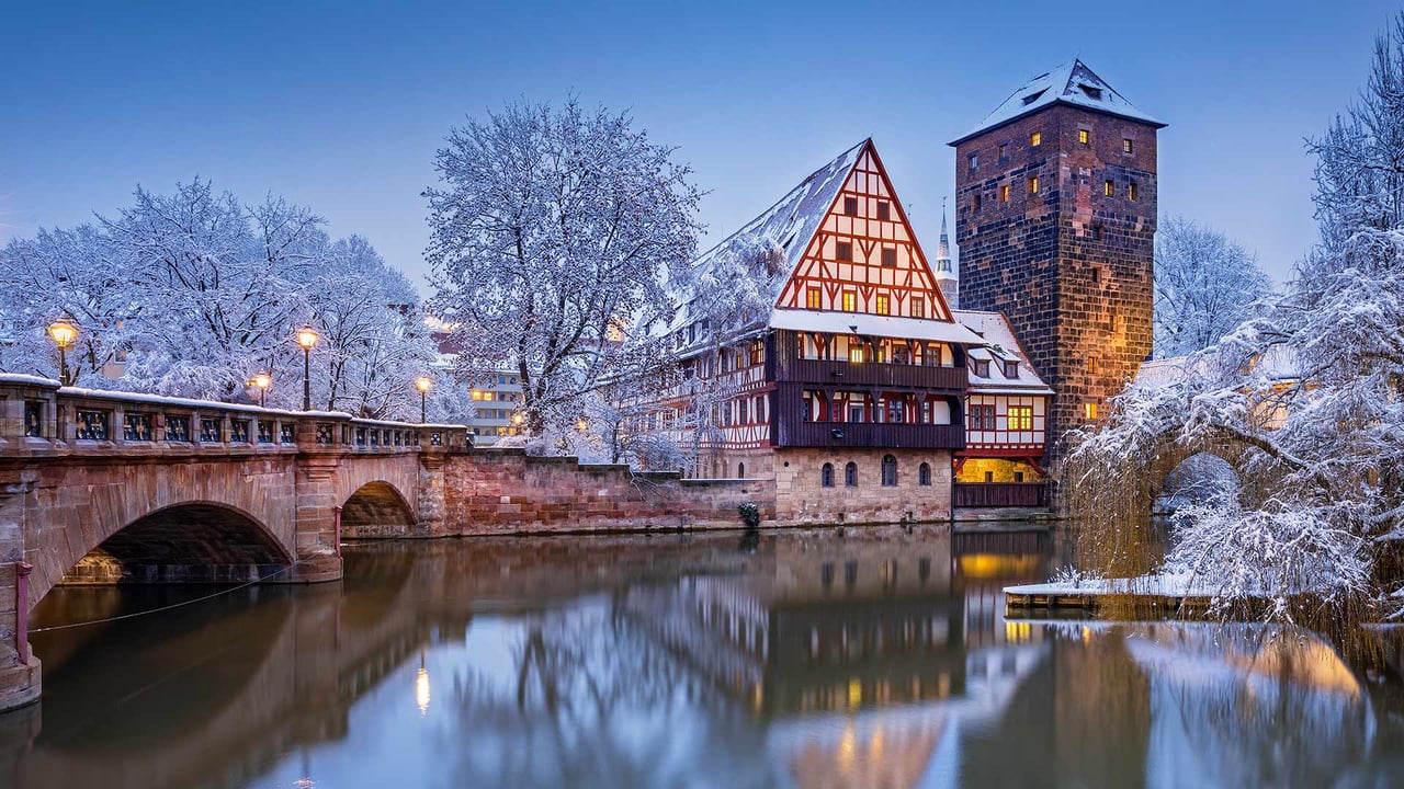 Weinstadel und Wasserturm am Ufer der Pegnitz, Nürnberg, Bayern (© Reinhard Schmid/Huber/eStock Photo) desktop wallpaper
