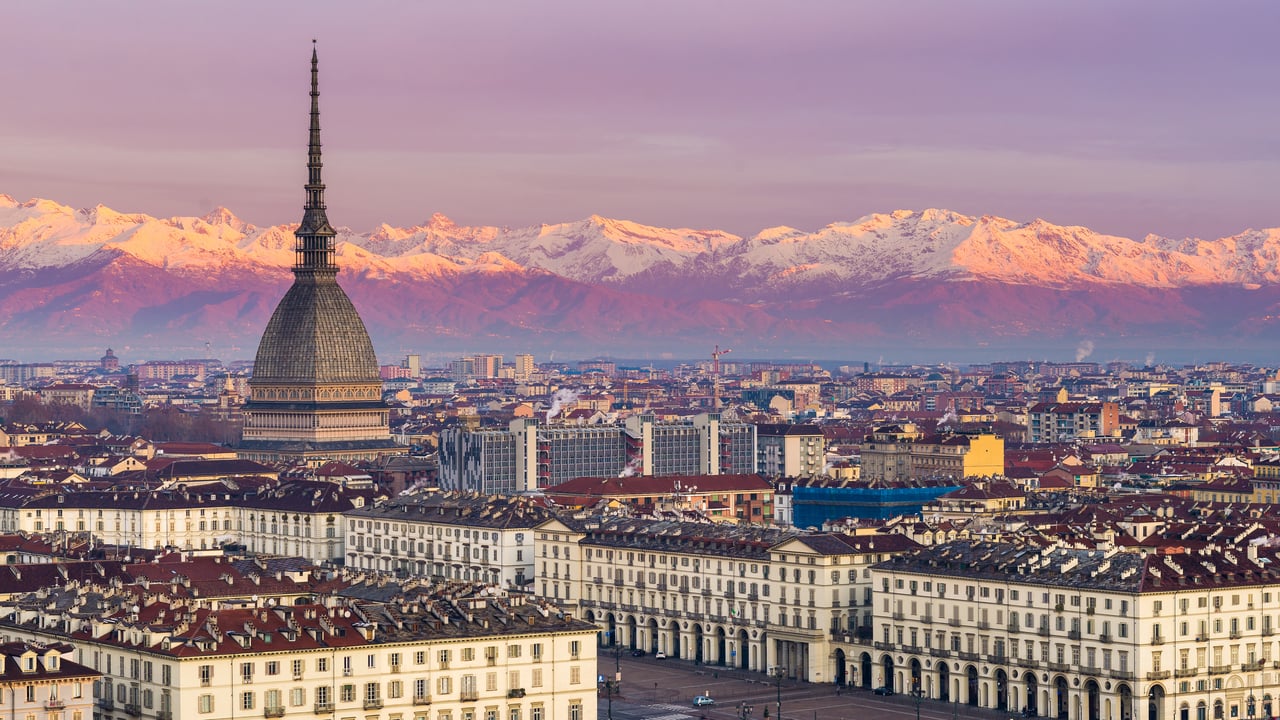 Vista su Torino, Piemonte (© Fabio Lamanna/Getty Images) desktop wallpaper