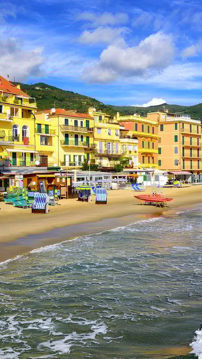 Alassio, Savona, Liguria (© Xantana/iStock/Getty Images Plus) mobile wallpaper