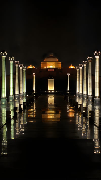 Ambedkar Memorial Park, Lucknow, Uttar Pradesh (© aquarajiv/Getty Images) mobile wallpaper