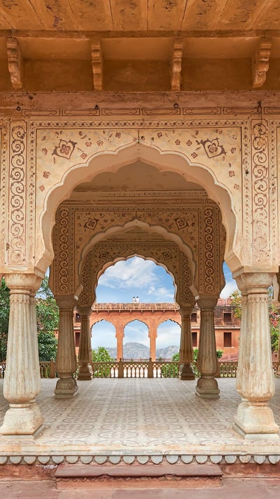 Sattais Kacheri at Amer Fort in Jaipur, India (© YURY TARANIK/Shutterstock) mobile wallpaper