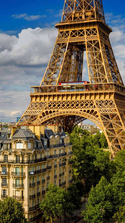 Eiffel Tower in Paris, France (© Susanne Kremer/eStock Photo) mobile wallpaper