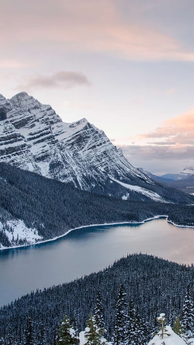 Banff National Park in winter, Alberta, Canada (© Waitforlight/Moment/Getty Images) mobile wallpaper
