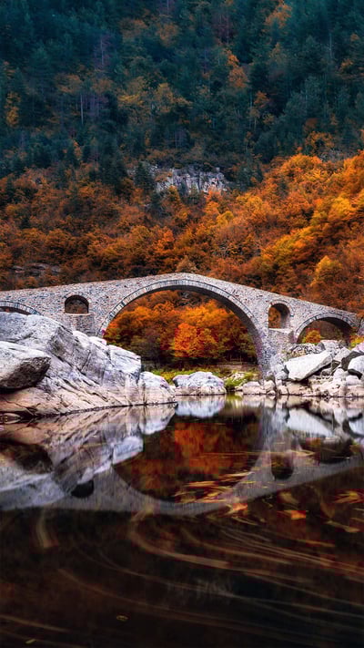 Dyavolski Most (Devil's Bridge) over the Arda River in Bulgaria (© Petar Mladenov/Alamy) mobile wallpaper