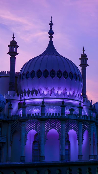 Royal Pavilion, Brighton, England (© Michaelasbest/Shutterstock) mobile wallpaper