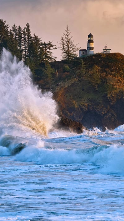 Cape Disappointment Lighthouse in Ilwaco, Washington, for the formation of the modern US Coast Guard (© Tom Schwabel/Tandem Stills + Motion) mobile wallpaper