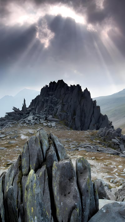 Castell y Gwynt, Snowdonia, Wales (© Alan Novelli/Alamy) mobile wallpaper