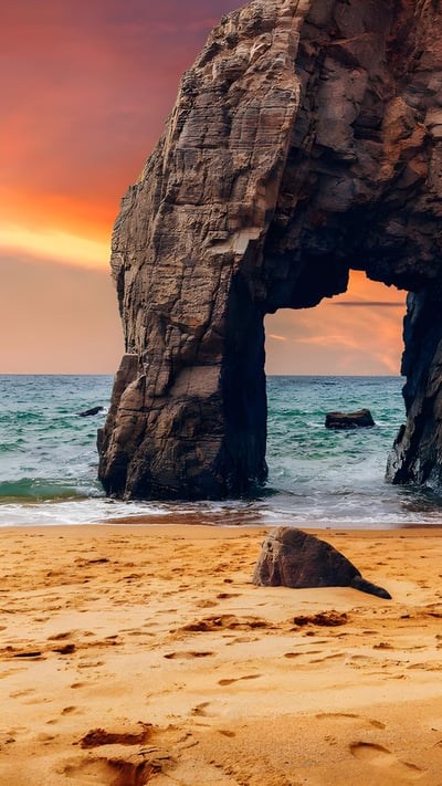 L’arche de Port-Blanc, Saint-Pierre-Quiberon, France (© DaLiu/Getty Images) mobile wallpaper